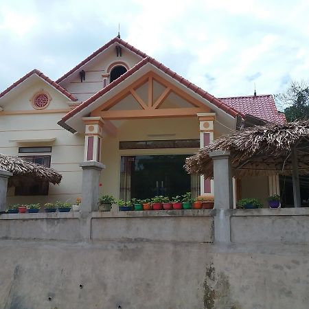 Thac Ba Family Homestay Ho To المظهر الخارجي الصورة
